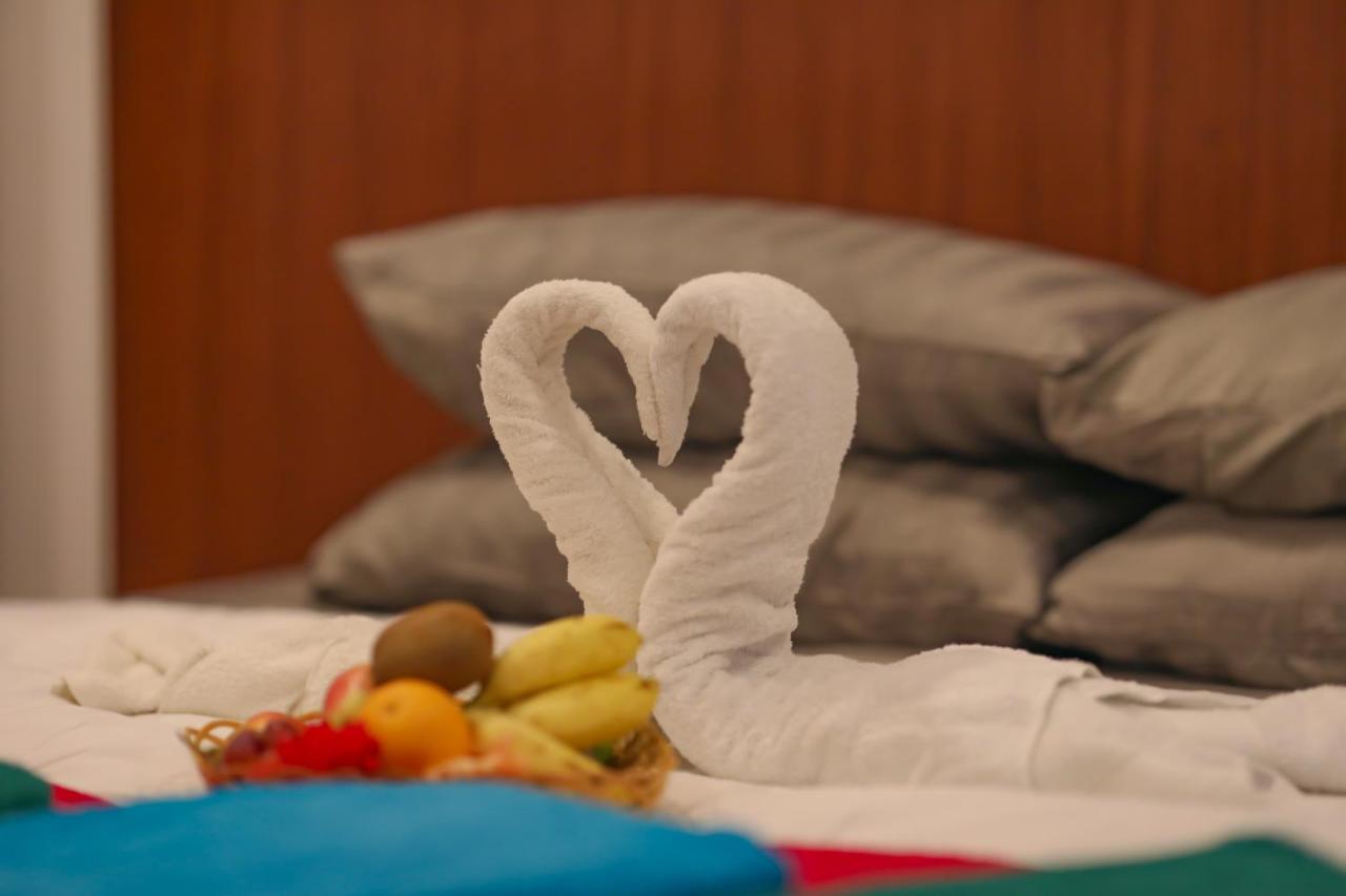 Aqua Blu Thoddoo Hotel ภายนอก รูปภาพ