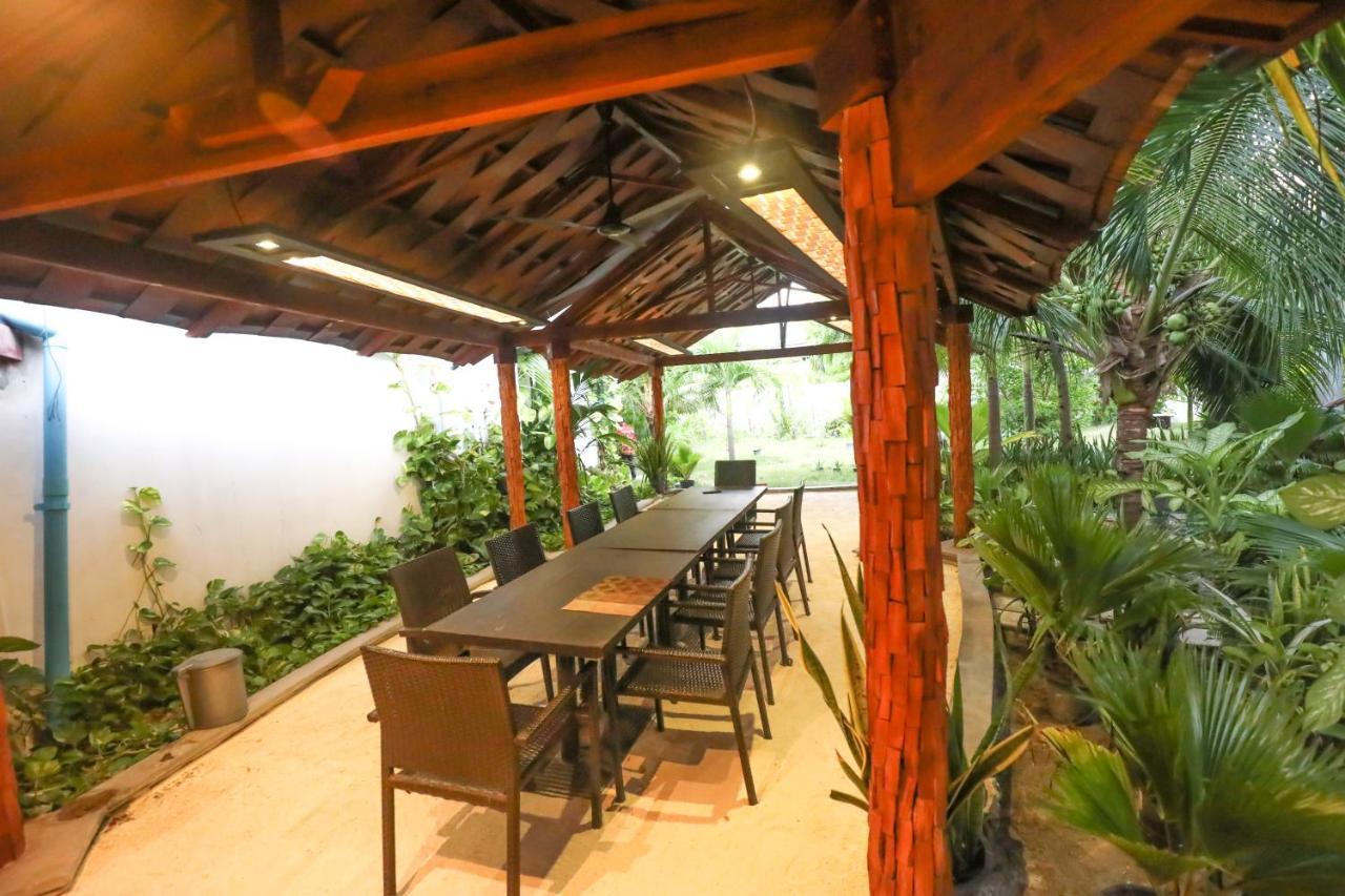 Aqua Blu Thoddoo Hotel ภายนอก รูปภาพ